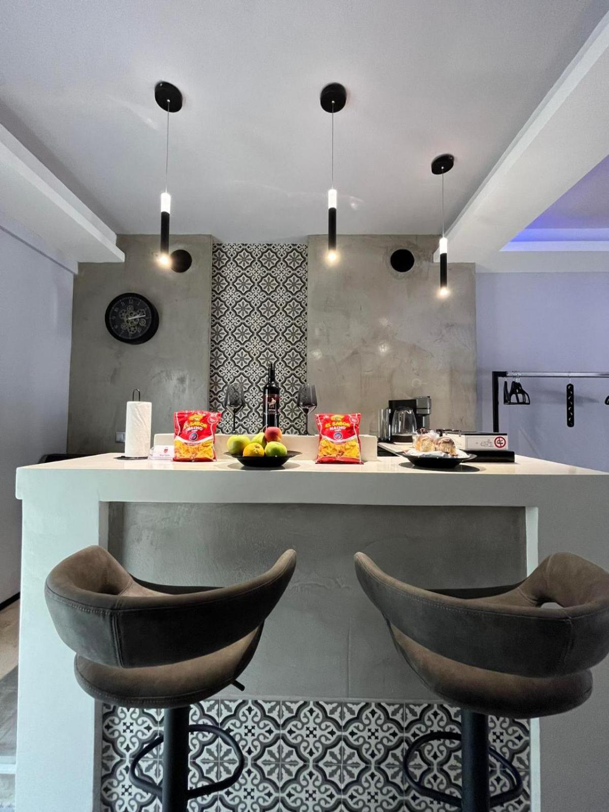 סלוניקי Vip Apt. Pezodromos Kalamarias מראה חיצוני תמונה