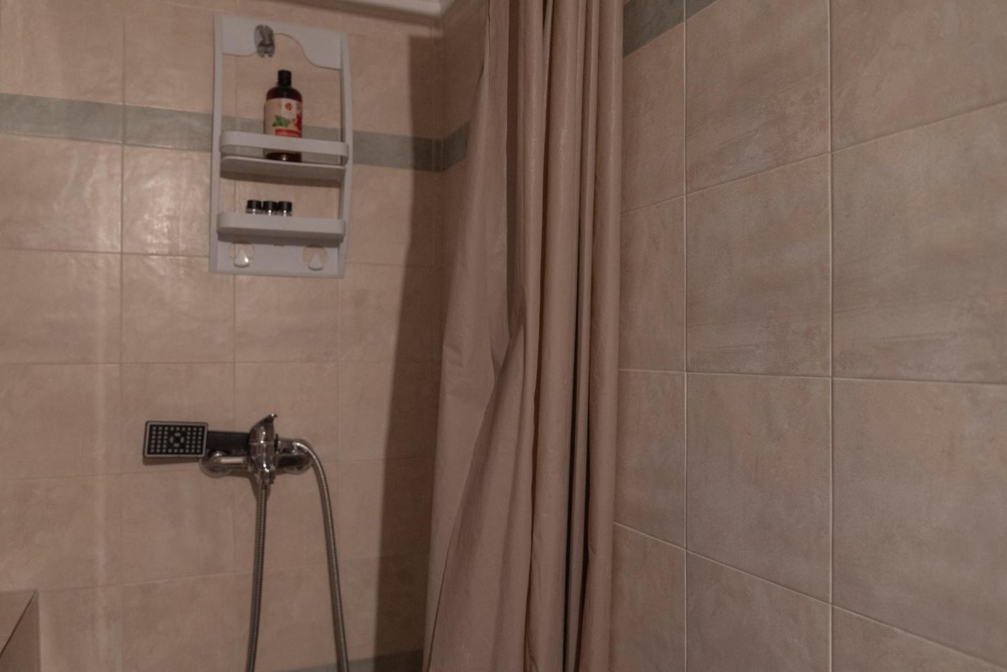 סלוניקי Vip Apt. Pezodromos Kalamarias מראה חיצוני תמונה